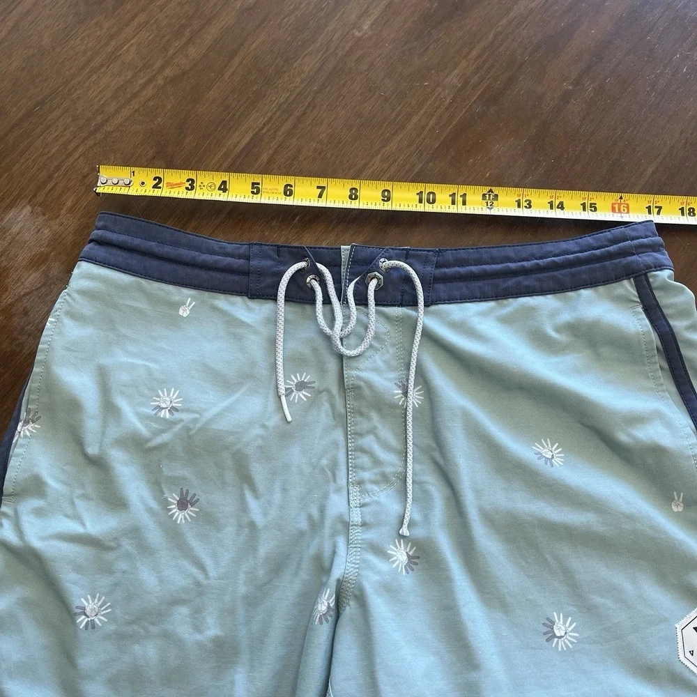 Vissla Board Shorts Mens 33 Seafoam Green Upcycle Coconut Drawstring Swim Trunks